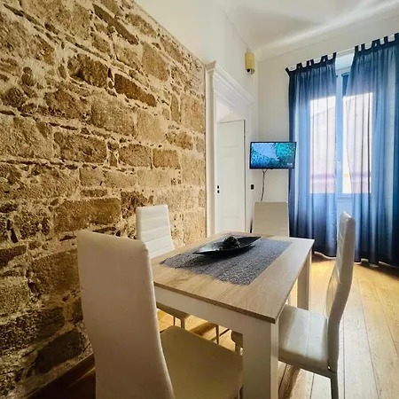 Apartament Life - Rooftop Access Location